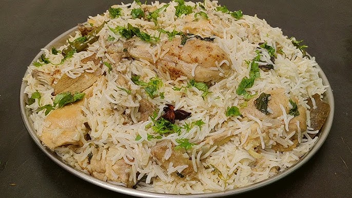 White Chicken Biryani 1 KG Daig catering in Karachi — Khanzada Pakwan Center