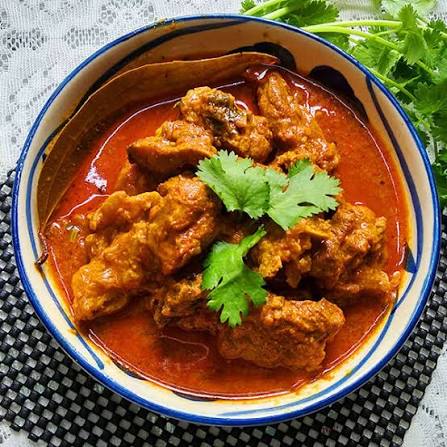 Beef Shahi Qorma 1 KG Daig catering in Karachi — Khanzada Pakwan Center